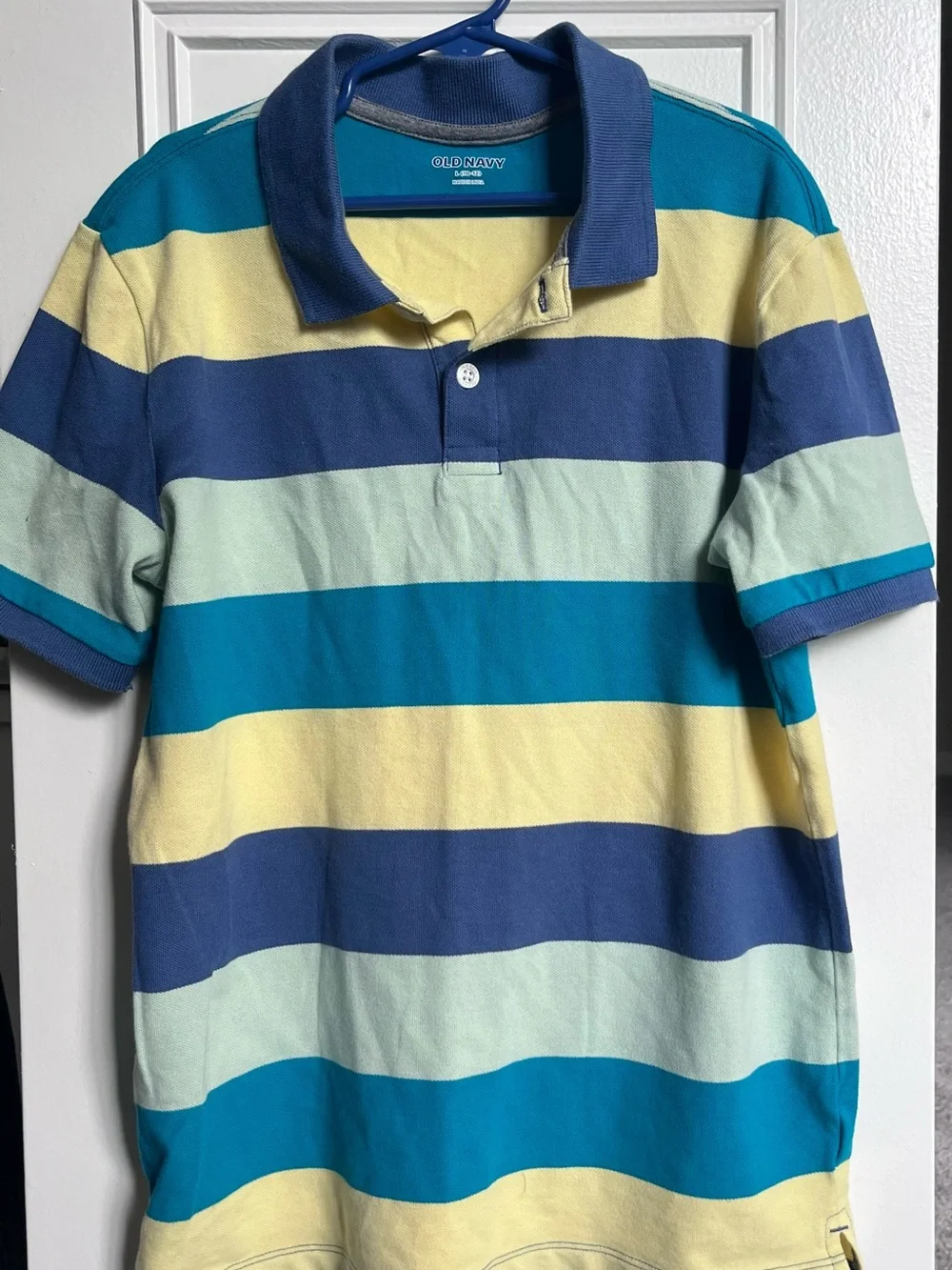Old Navy Men’s Short Sleeve Polo in Navy, Teal & Yellow Stripes